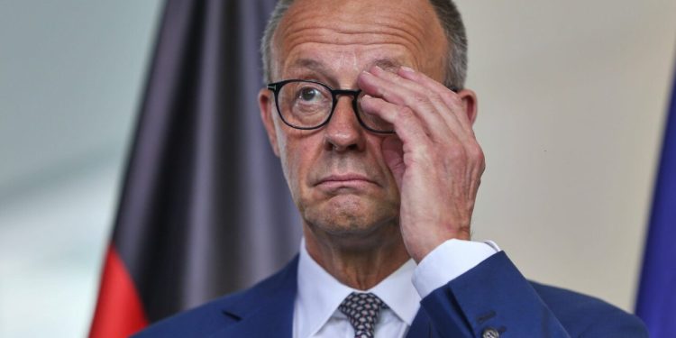 politico:-germania-va-fi-principalul-garant-al-unui-imprumut-acordat-ucrainei-folosind-active-rusesti