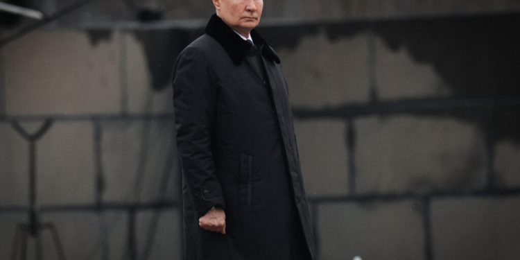 vladimir-putin-semneaza-decretul-de-chemare-a-rezervistilor-pentru-antrenamentul-din-2026