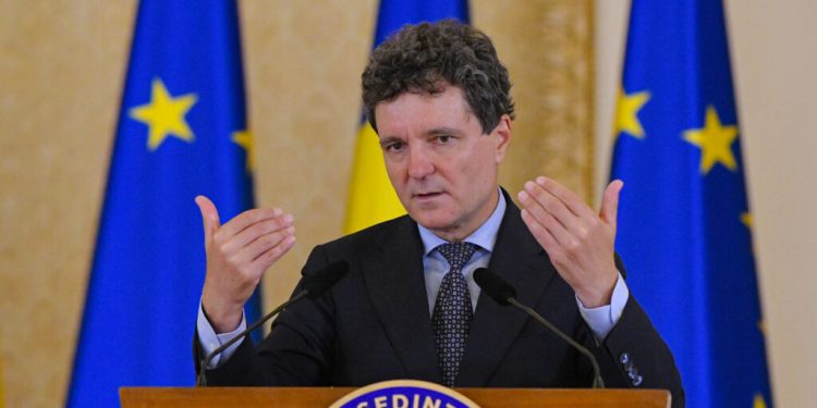 nicusor-dan-despre-legea-combaterii-extremismului:-in-orice-forma-imi-va-trimite-camera-deputatilor-proiectul,-eu-il-voi-promulga