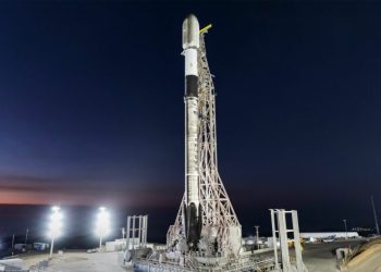 spacex-lanseaza-cu-succes-satelitul-secret-nrol-77-pentru-armata-sua