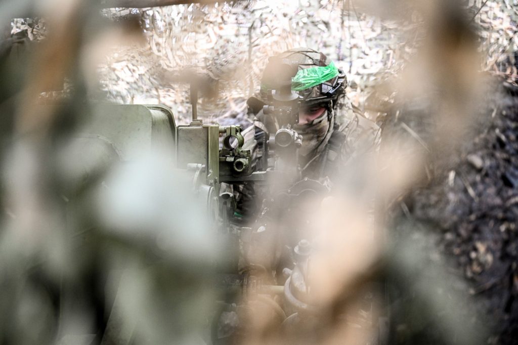 am-dat-ordinul-retragere-partiala-din-orasul-cheie-aflat-sub-sub-asediul-rusilor-explicatiile-generalului-sirskii-in-fata-jurnalistilor-–-hotnews.ro