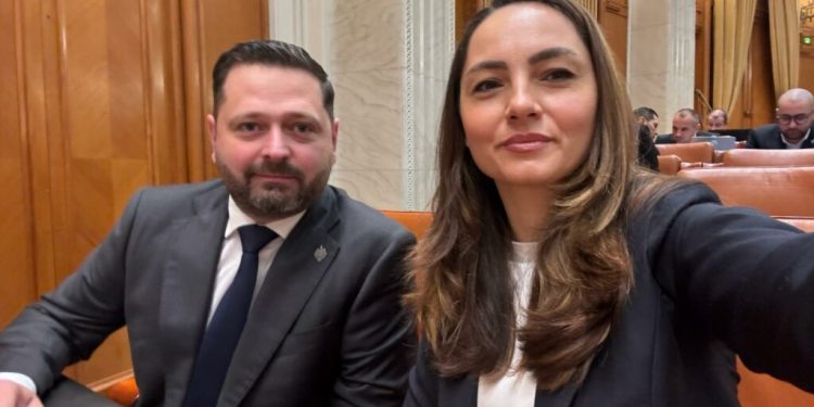 liderul-deputatilor-pot-a-fost-exclus-din-partid.-anamaria-gavrila-il-numise-lider-de-grup-parlamentar-cu-o-luna-in-urma