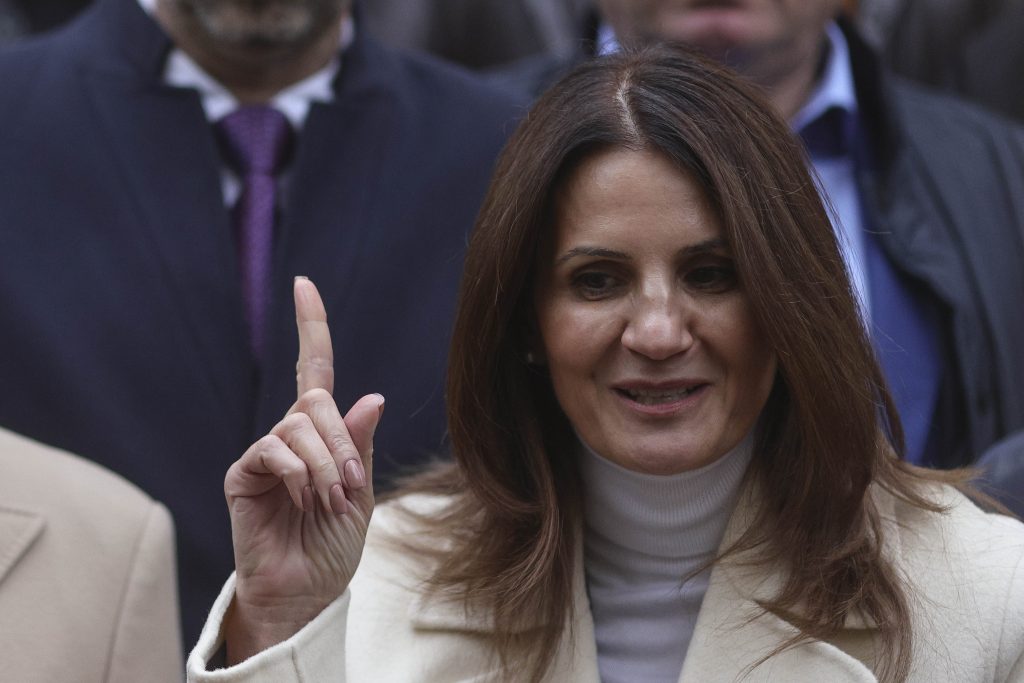 anca-alexandrescu,-atac-la-recorder-ion-cristoiu,-citat-de-realitatea,-e-revoltat-ca-tvr-1-a-difuzat-documentarul-–-hotnews.ro