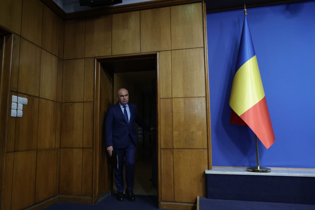 bolojan-spune-ca-intelege-emotia-creata-dupa-dezvaluirile-recorder,-desi-nu-a-vazut-documentarul-/-atac-neasteptat-la-adresa-lui-predoiu:-are-in-mod-evident-o-raspundere-–-hotnews.ro