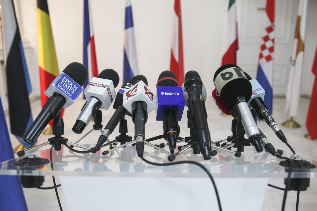 toate-televiziunile-de-stiri-transmit-live-azi-conferinta-de-presa-extraordinara-de-la-curtea-de-apel-bucuresti,-organizata-dupa-documentarul-recorder-–-hotnews.ro