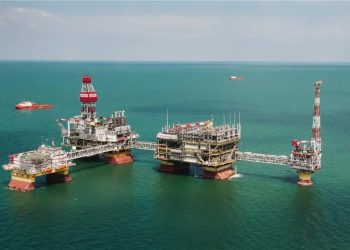 ucraina-a-atacat-cu-drone-o-platforma-petroliera-lukoil-din-marea-caspica