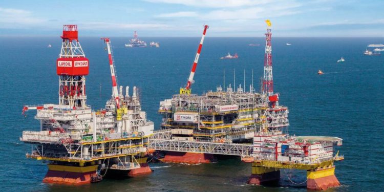 ucraina-ataca-pentru-a-doua-oara-platforma-petroliera-lukoil-din-marea-caspica