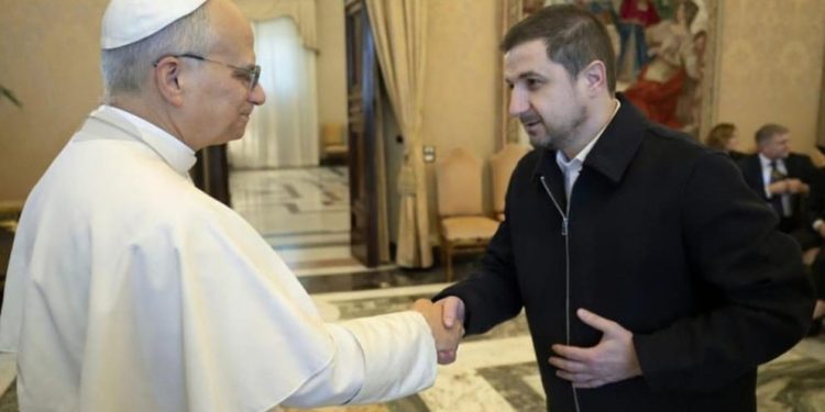 liderul-grupului-aur-in-ecr-s-a-intalnit-cu-papa-leon-al-xiv-lea