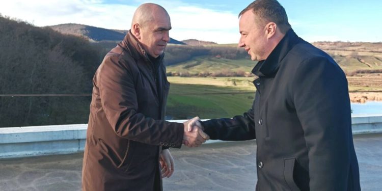 directorul-cnair-si-ilie-bolojan:-mobilizare-foarte-buna-a-constructorului-roman-intre-suplacu-de-barcau-si-chiribis-pe-tronsonul-a3