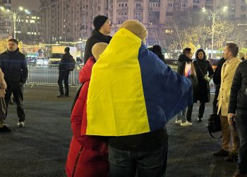 live-proteste-pentru-justitie,-pentru-a-patra-zi-la-rand-manifestantii-se-aduna-acum-in-piata-victoriei-/-actiuni-similare-in-restul-tarii-si-in-diaspora-–-hotnews.ro