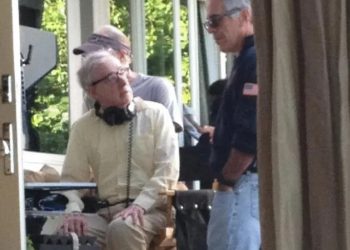 celebrul-regizor-woody-allen-spune-ca-nu-regreta-prietenia-cu-jeffrey-epstein