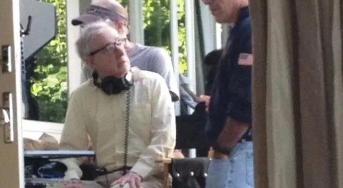 celebrul-regizor-woody-allen-spune-ca-nu-regreta-prietenia-cu-jeffrey-epstein