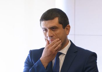 radu-miruta:-la-avioane-craiova-s-a-intalnit-un-prost-cu-un-destept