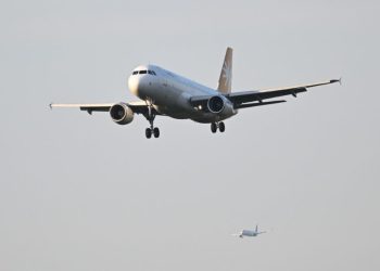 ancheta-in-sua-dupa-ce-un-avion-de-calatori-a-fost-aproape-de-o-coliziune-cu-o-aeronava-militara-care-nu-avea-activat-emitatorul