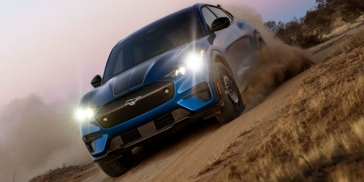 ford-sufera-pierderi-de-19,5-miliarde-de-dolari-dupa-ce-a-anuntat-retragerea-planurilor-pentru-vehicule-electrice