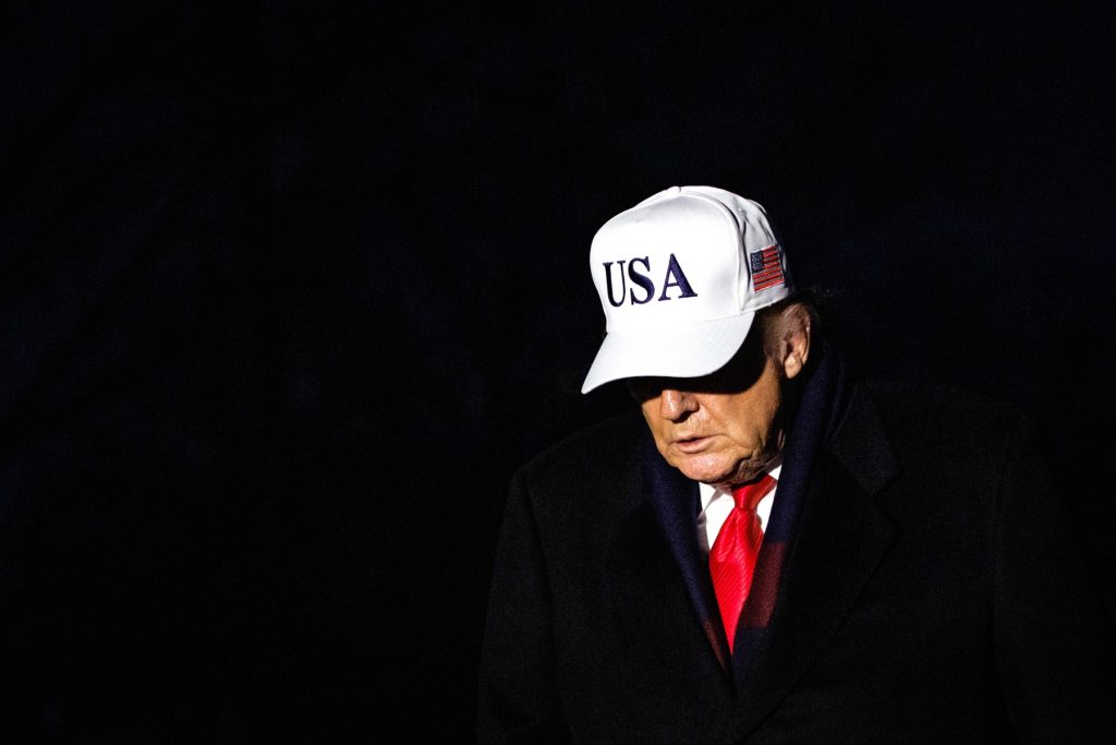 trump-anunta-ca-se-va-adresa-natiunii-cand-va-tine-discursul-–-hotnews.ro