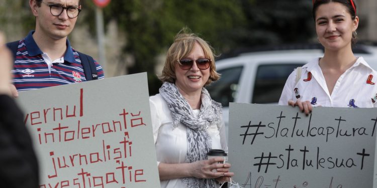 emilia-sercan,-reactie-dupa-ce-mii-de-jurnalisti-s-au-solidarizat-in-urma-atacurilor-impotriva-recorder-am-fost-coplesiti-–-hotnews.ro