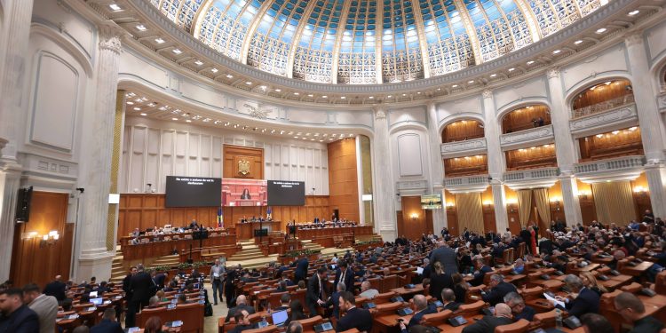 cat-castiga-un-parlamentar-in-romania-si-ce-inseamna-taierea-cu-10%-a-sumei-forfetareprimita-de-alesi-–-hotnews.ro