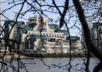 sefii-agentiilor-de-informatii-ale-rusiei-si-marii-britanii-au-vorbit-inainte-de-discutiile-privind-activele-rusesti