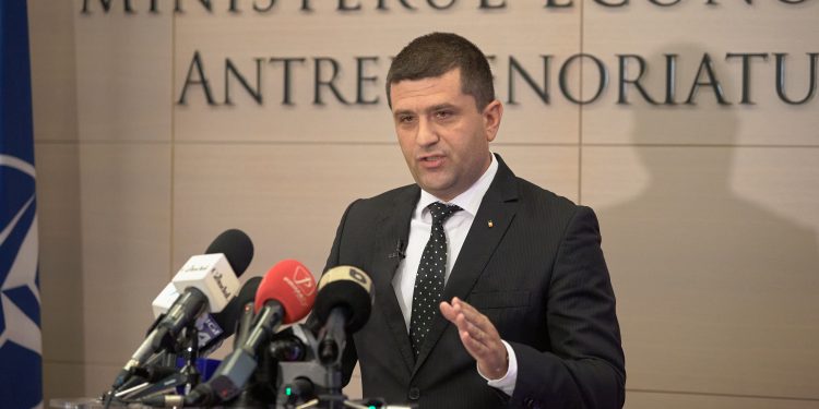 ministru,-intrebat-despre-locuinta-sa:-nu-ma-mut-ca-tiganul-cu-cortul-/-intr-o-lume-civilizata,-o-astfel-de-declaratie-duce-catre-demitere,-explica-un-sociolog-–-hotnews.ro