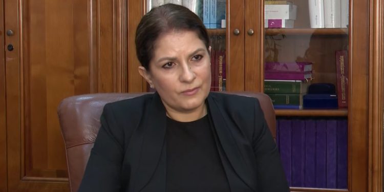 recorder,-despre-interviul-sefei-cab-la-realitatea-tv:-miscare-simbolica,-apare-in-prime-time-la-televiziunea-unui-codamnat-penal,-al-carui-dosar-urmeaza-sa-ajunga-chiar-la-instanta-pe-care-ea-o-conduce-–-hotnews.ro