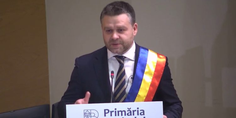 ciprian-ciucu-a-depus-juramantul-ca-primar-general-al-capitalei:-vom-avea-foarte-mult-de-lucru.-bucurestiul-trebuie-echilibrat-si-dezvoltat