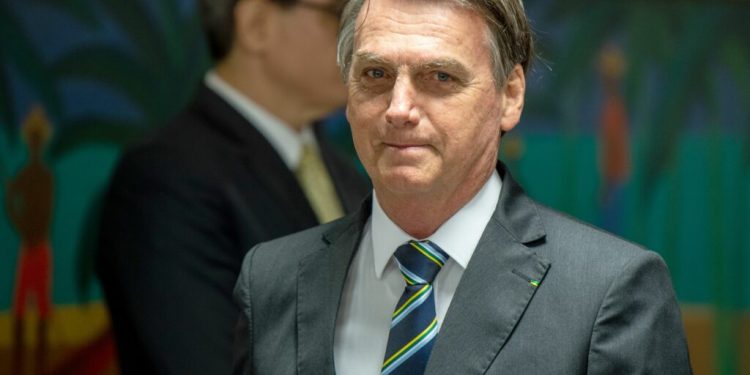 jair-bolsonaro,-lasat-sa-iasa-din-detentie-pentru-o-interventie-chirurgicala