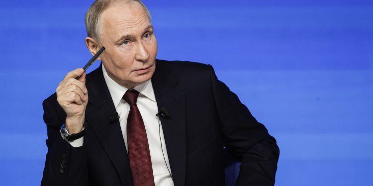 informatiile-serviciilor-americane-de-spionaj-descriu-o-cu-totul-alta-imagine-despre-obiectivele-reale-de-razboi-ale-lui-putin-decat-ce-sustine-public-trump-–-hotnews.ro