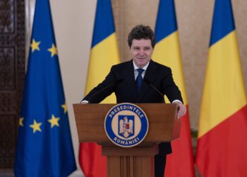 nicusor-dan:-presedintele-recastiga-dreptul-de-a-sesiza-ccr-privind-o-lege-pentru-orice-motive