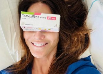 fosta-prima-doamna-a-frantei-anunta-ca-a-terminat-tratamentul-pentru-cancer