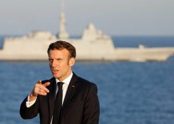 macron-a-facut-anuntul:-franta-va-construi-un-nou-portavion-pentru-a-si-consolida-puterea-maritima