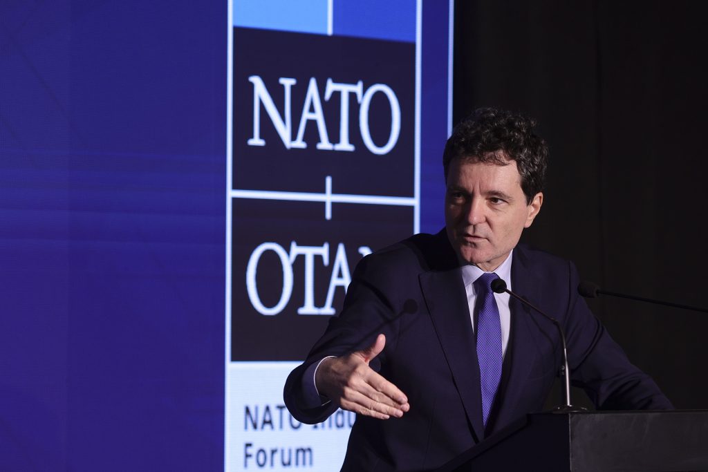 nicusor-dan,-mesaj-pentru-trump,-intr-un-interviu-acordat-unei-influente-publicatii-europene:-ar-fi-o-problema-daca-sua-incearca-sa-influenteze-politica-in-mod-nedemocratic-–-hotnews.ro