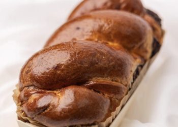 reteta-de-cozonac-cu-nuca,-explicata-pas-cu-pas-de-un-patiser-premiat