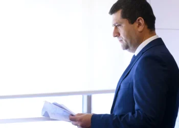 noii-ministri-ai-economiei-si-apararii-au-depus-juramantul-la-palatul-cotroceni