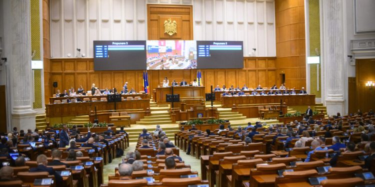 un-pol-suveranist-s-a-constituit-in-parlamentul-romaniei.-cine-face-parte,-cine-a-refuzat