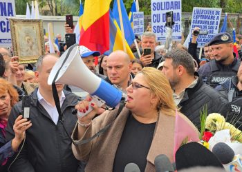 sos-vrea-in-polul-suveranist-si-cheama-aur-si-pot-la-discutii.-au-fost-propuse-doua-date-si-au-fost-lansate-critici