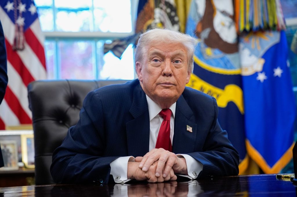 trump-interzice-intrarea-in-sua-a-cinci-europeni-acuzati-de-cenzurarea-discursului-american-printre-ei-se-numara-fostul-comisar-european-thierry-breton-–-hotnews.ro