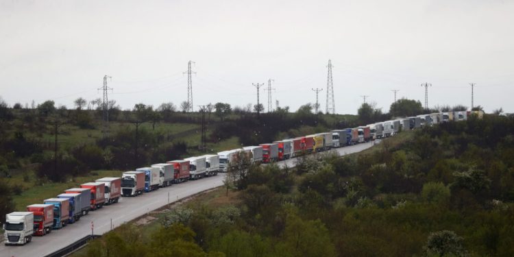 bulgaria-blocheaza-camioanele-pe-autostrazi-de-craciun-pana-pe-4-ianuarie