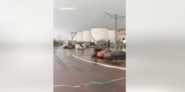 scurgere-masiva-de-ulei-de-floarea-soarelui-in-mare-dupa-atacuri-rusesti-la-odesa