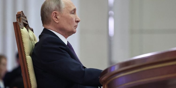 vladimir-putin-saluta-intrarea-eroica-a-soldatilor-nord-coreeni-in-kursk,-intr-un-mesaj-de-anul-nou-catre-kim-jong-un:-o-prietenie-invincibila-–-hotnews.ro