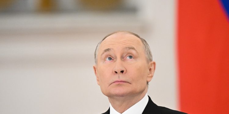 kremlinul-i-a-dat-replica-lui-zelenski-dupa-discursul-in-care-a-spus-fie-ca-el-sa-piara-–-hotnews.ro