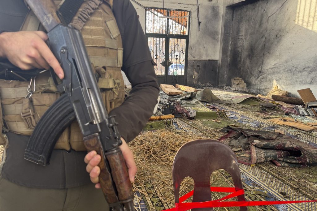 foto/video-explozie-intr-o-moschee-din-siria,-in-timpul-rugaciunilor-de-vineri-mai-multe-victime-–-hotnews.ro