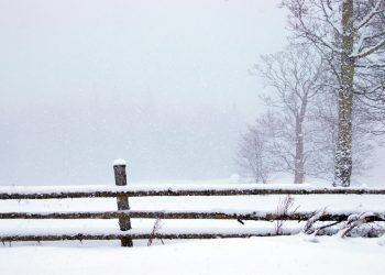 salvamont-brasov,-avertisment-pentru-turisti-pe-fondul-conditiilor-meteo-periculoase-din-zona-montana-–-hotnews.ro