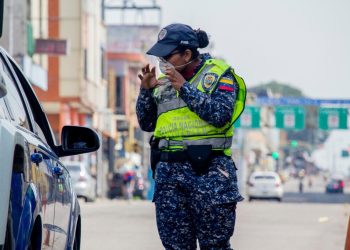 137-de-venezueleni-deportati-de-americani-in-el-salvador-cer-despagubiri-de-la-sua