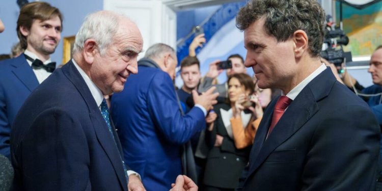 presedintele-nicusor-dan-s-a-intalnit-la-londra-cu-nicolae-ratiu,-fiul-lui-ion-ratiu