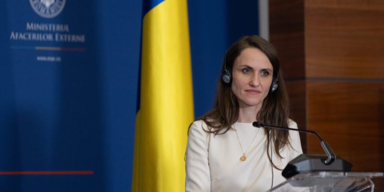 oana-toiu,-mesaj-de-solidaritate-pentru-ucraina:-in-timp-ce-liderii-sua,-ue-si-ai-ucrainei-lucreaza-pentru-a-obtine-pacea,-moscova-raspunde-prin-a-ucide