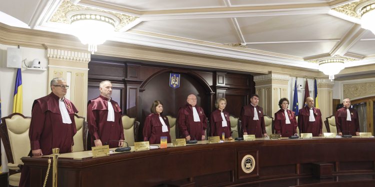 breaking:-ccr-amana-din-nou-decizia-privind-pensiile-speciale-ale-magistratilor-sedinta-de-astazi,-la-final-dupa-o-ora-si-jumatate-–-hotnews.ro