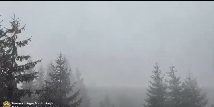 atentie,-cod-galben-de-vant!-salvamontistii-avertizeaza-turistii-care-vor-sa-urce-pe-munte