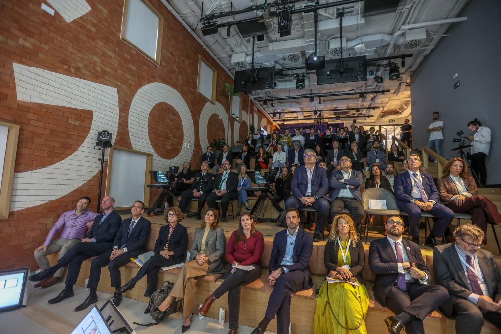 creatorul-virusului-care-a-dus-un-gigant-tech-in-spania-a-fost-descoperit-dupa-33-de-ani-–-hotnews.ro