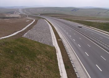 autostrada-care-leaga-romania-de-ungaria,-denumita-miracol-de-presa-maghiara:-s-a-intamplat-ceea-ce-era-asteptat-de-la-trianon-incoace